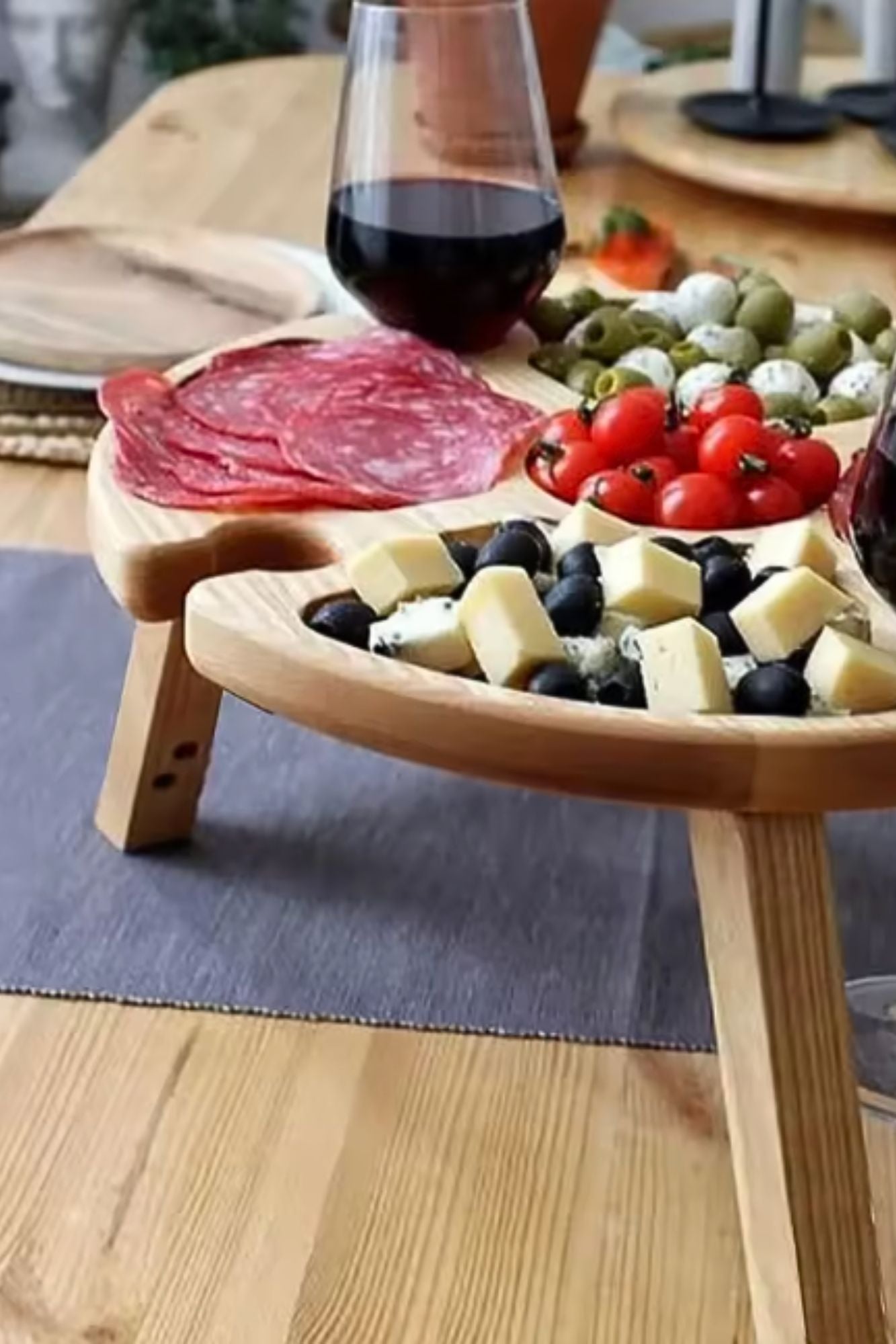 Mesa em Madeira para Petiscos