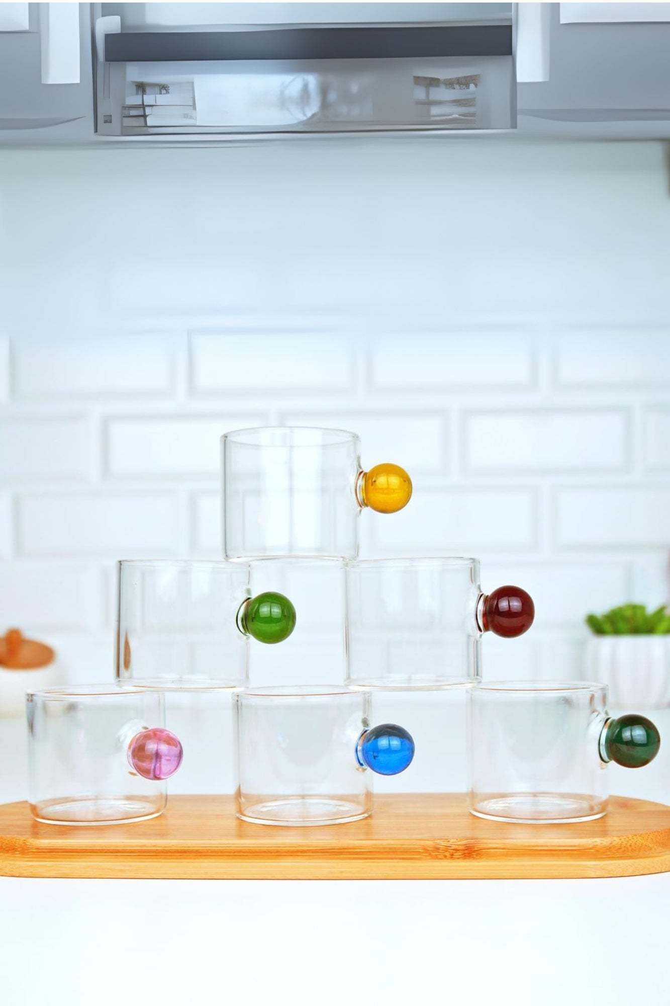 Jogo de Xícaras Cristal com Pegador Colorido