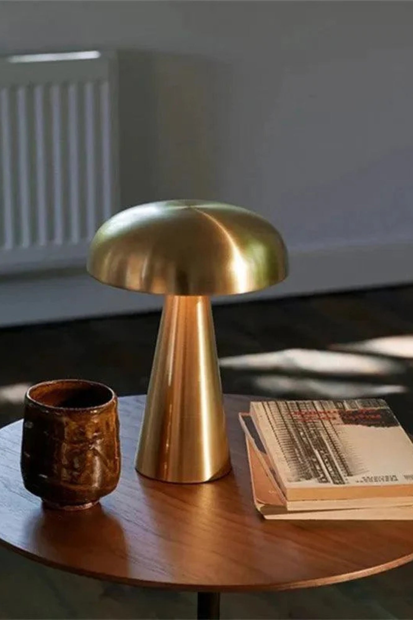 Luminária de Mesa Metálica